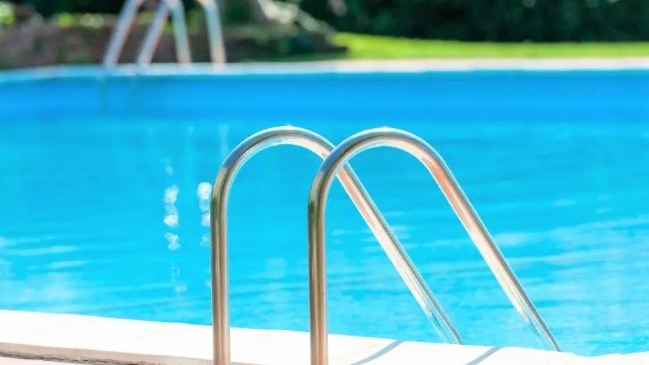 Possibilità di usufruire di una piscina a pagamento a 100 mt.