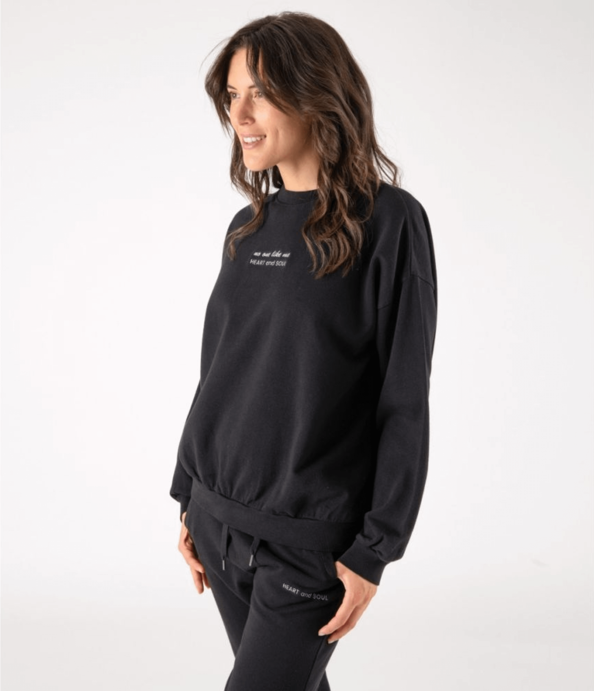 FELPA GIROCOLLO MIA OVERSIZE - BLACK