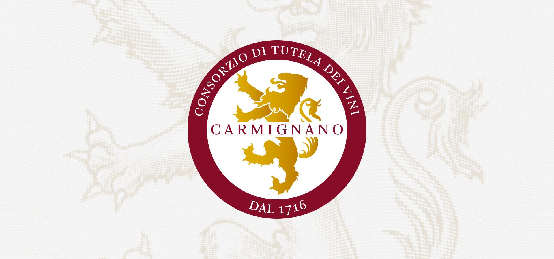 Logo del Consorzio di Tutela dei Vini di Carmignano, rosso e bianco dalla forma tonda con un leone d'oro stilizzato al centro
