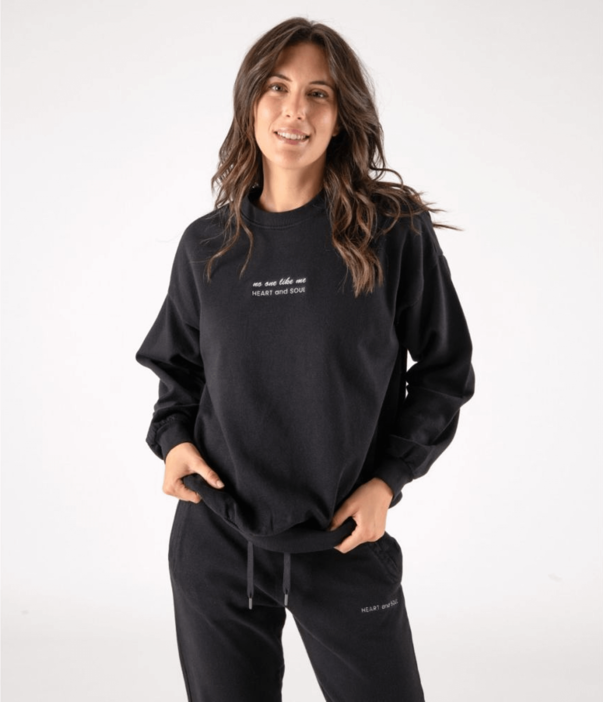 FELPA GIROCOLLO MIA OVERSIZE - BLACK