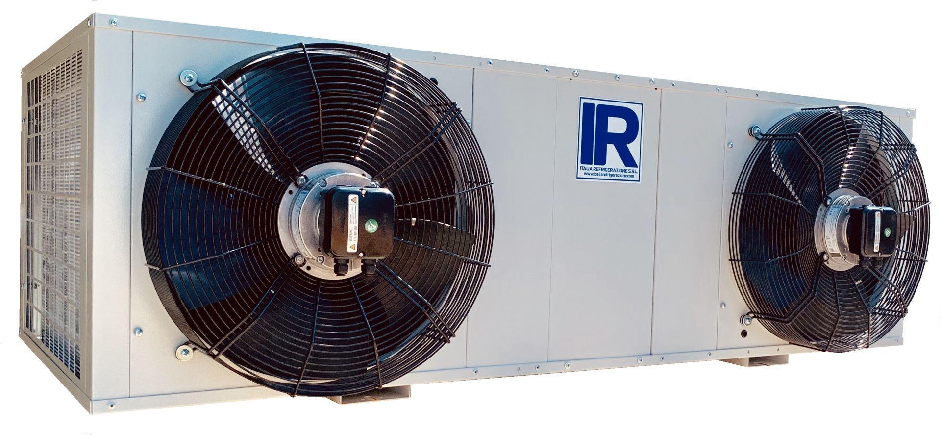 Condensatore con ventilatori Assiali e flusso aria orizzontale