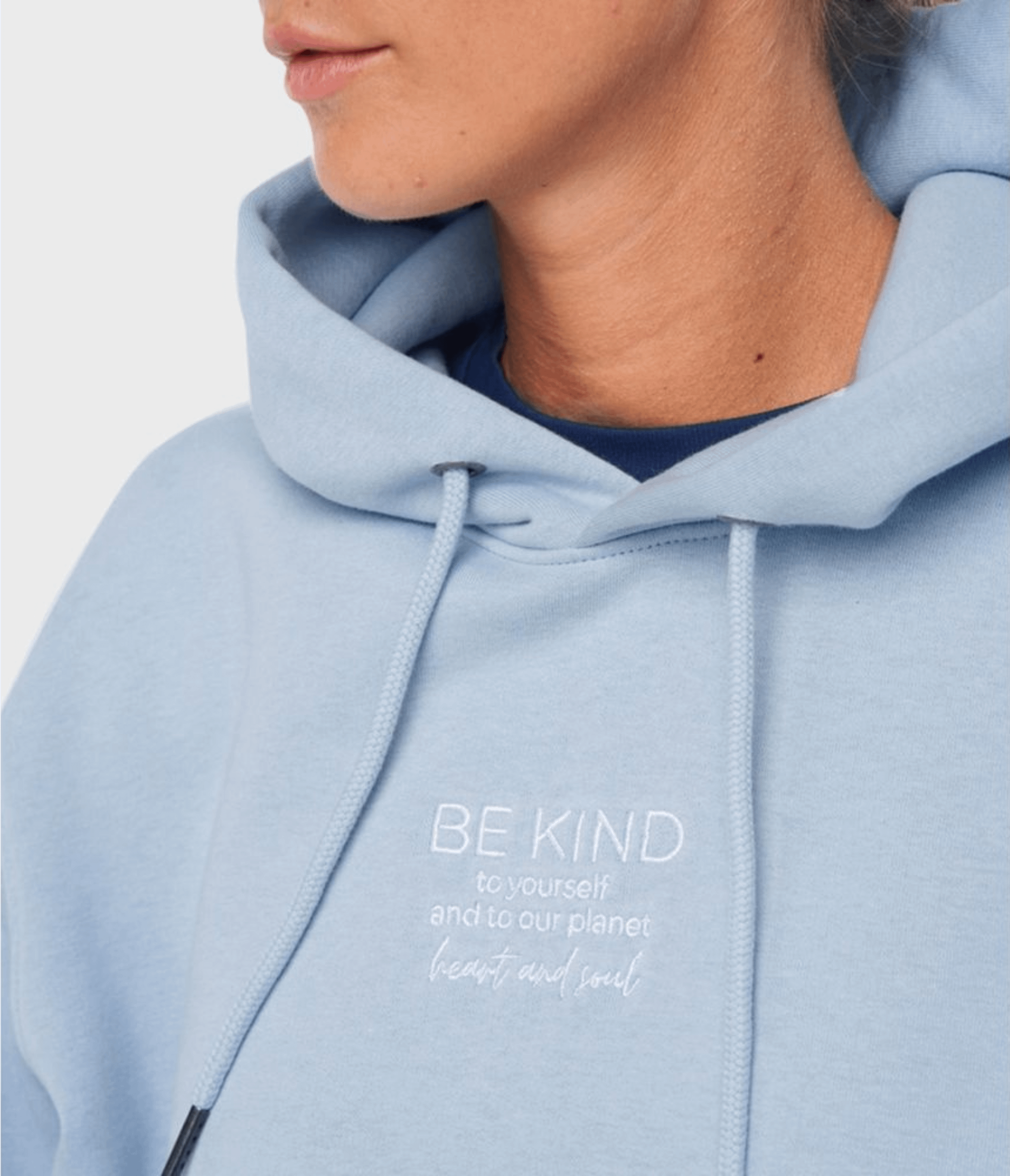 FELPA CON CAPPUCCIO TRIBECA - BE KIND - CELESTE