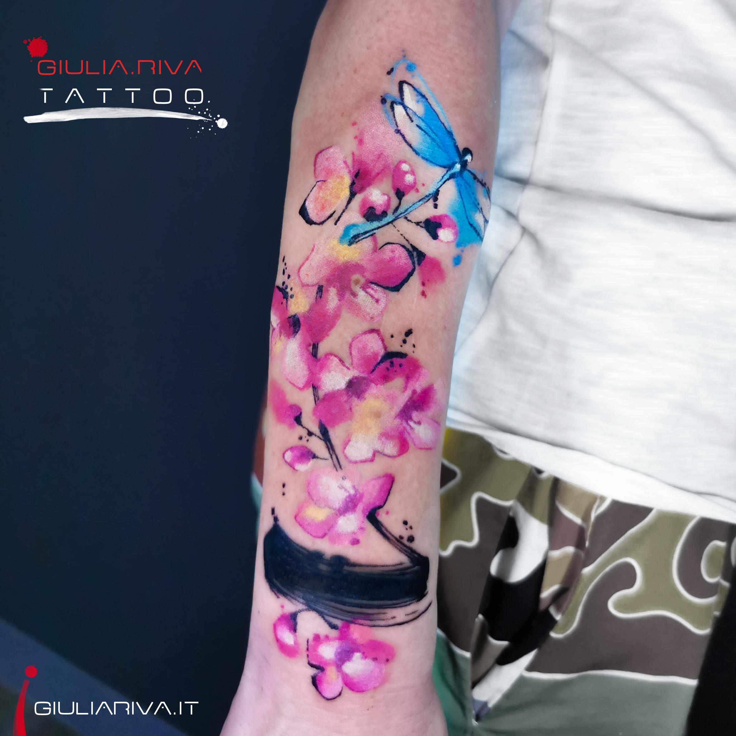 cover up copertura tatuaggio tattoo fiori tattoo watercolor