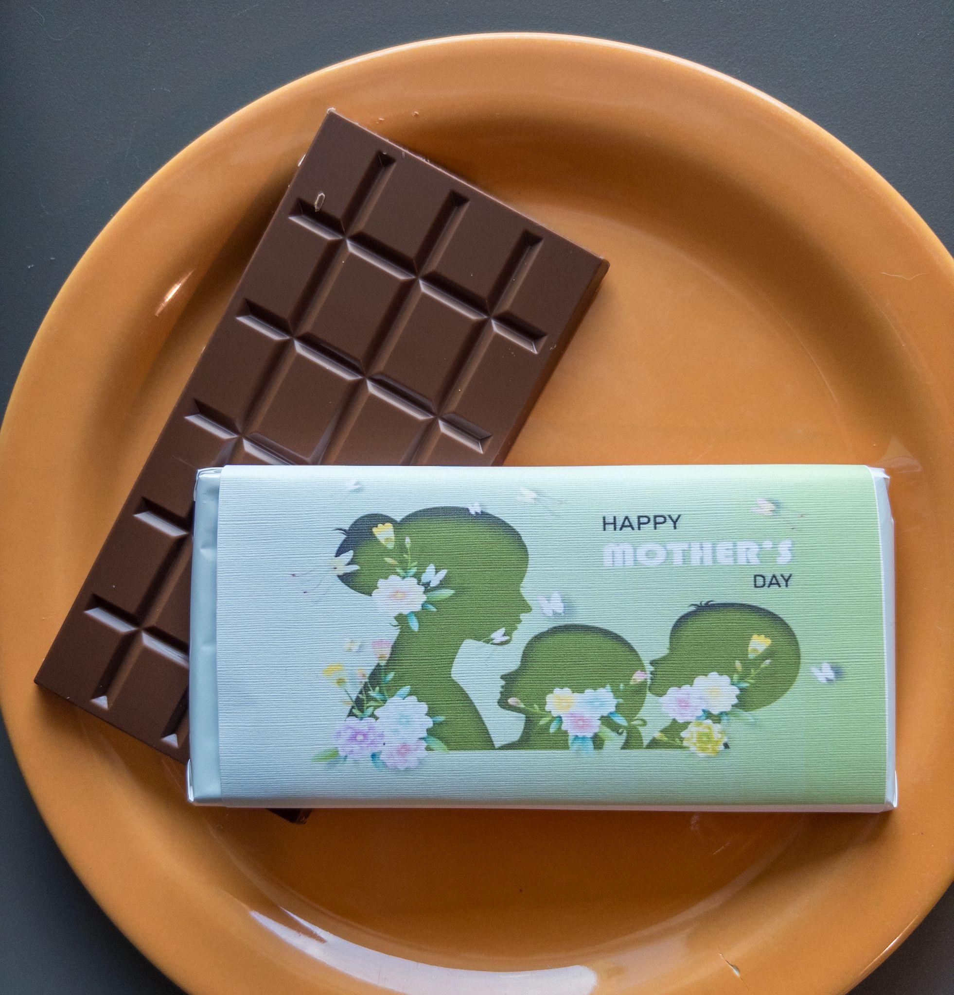 "Ti vogliamo bene mamma " cioccolato personalizzato regalo festa della mamma