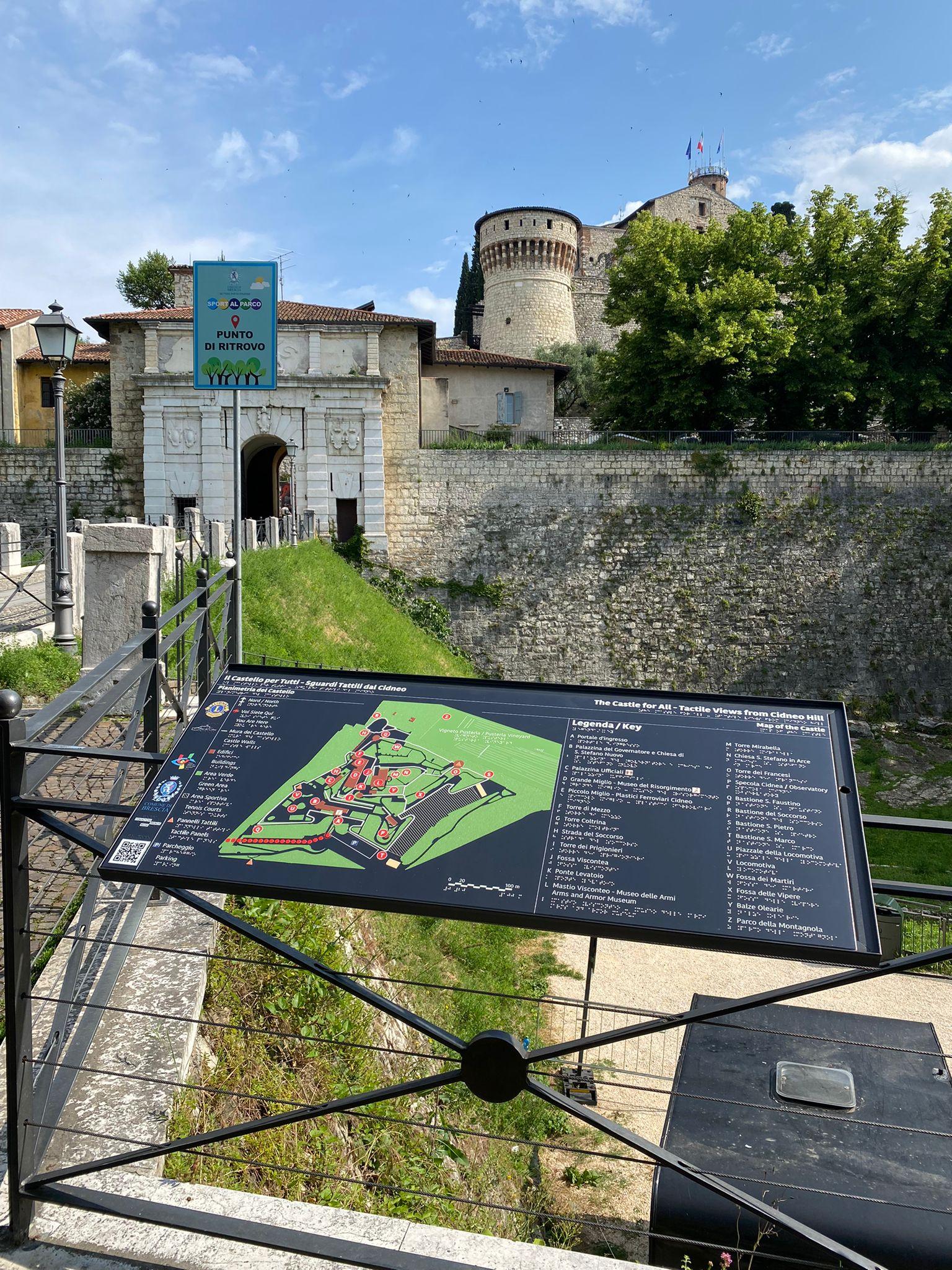 Pannello tattile con immagini a rilievo - Castello del Cidneo