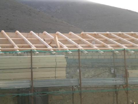 Costruzione tetto in legno