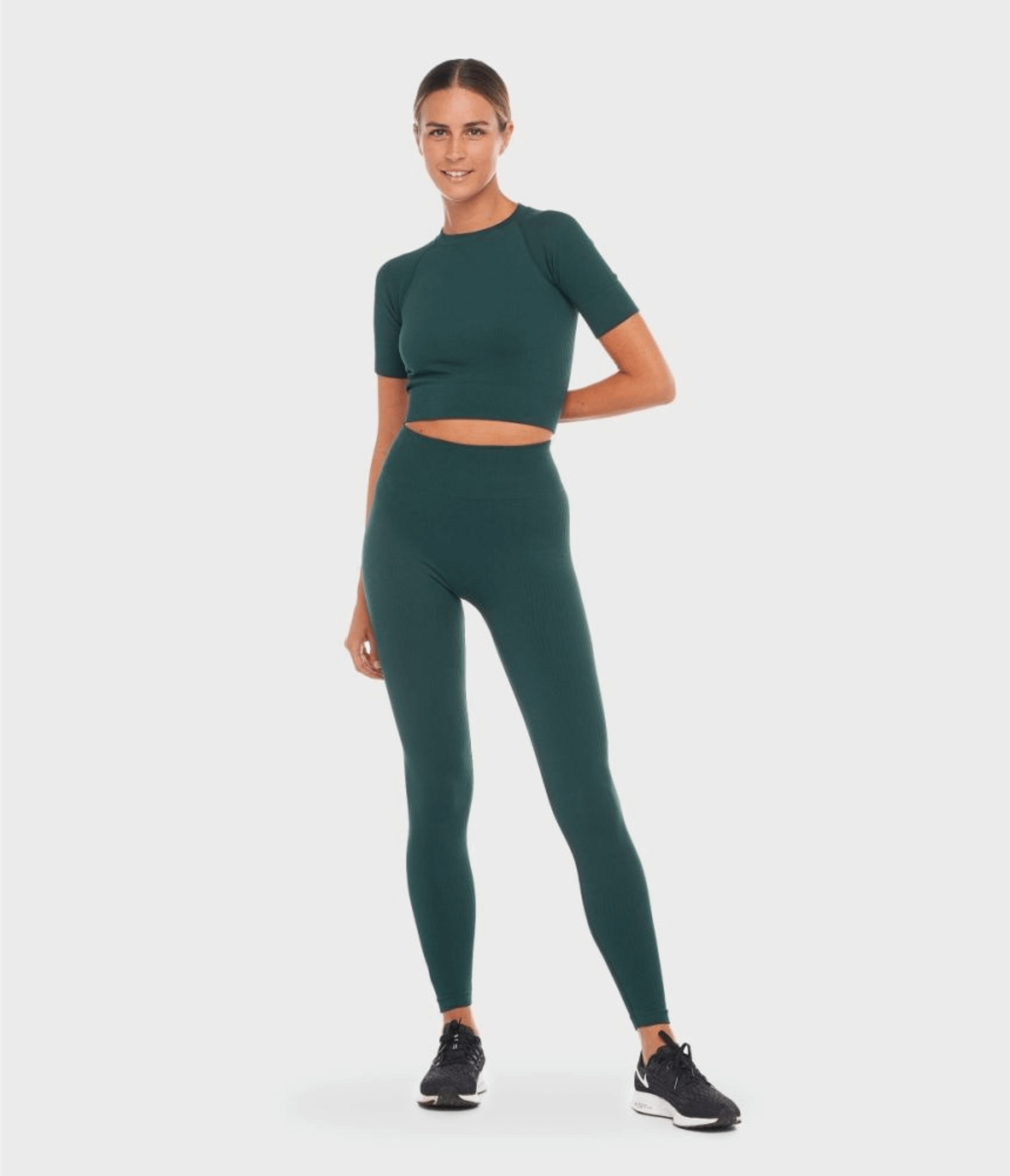 CROP TOP SPORTIVO NORA - INFINITY – DEEP GREEN