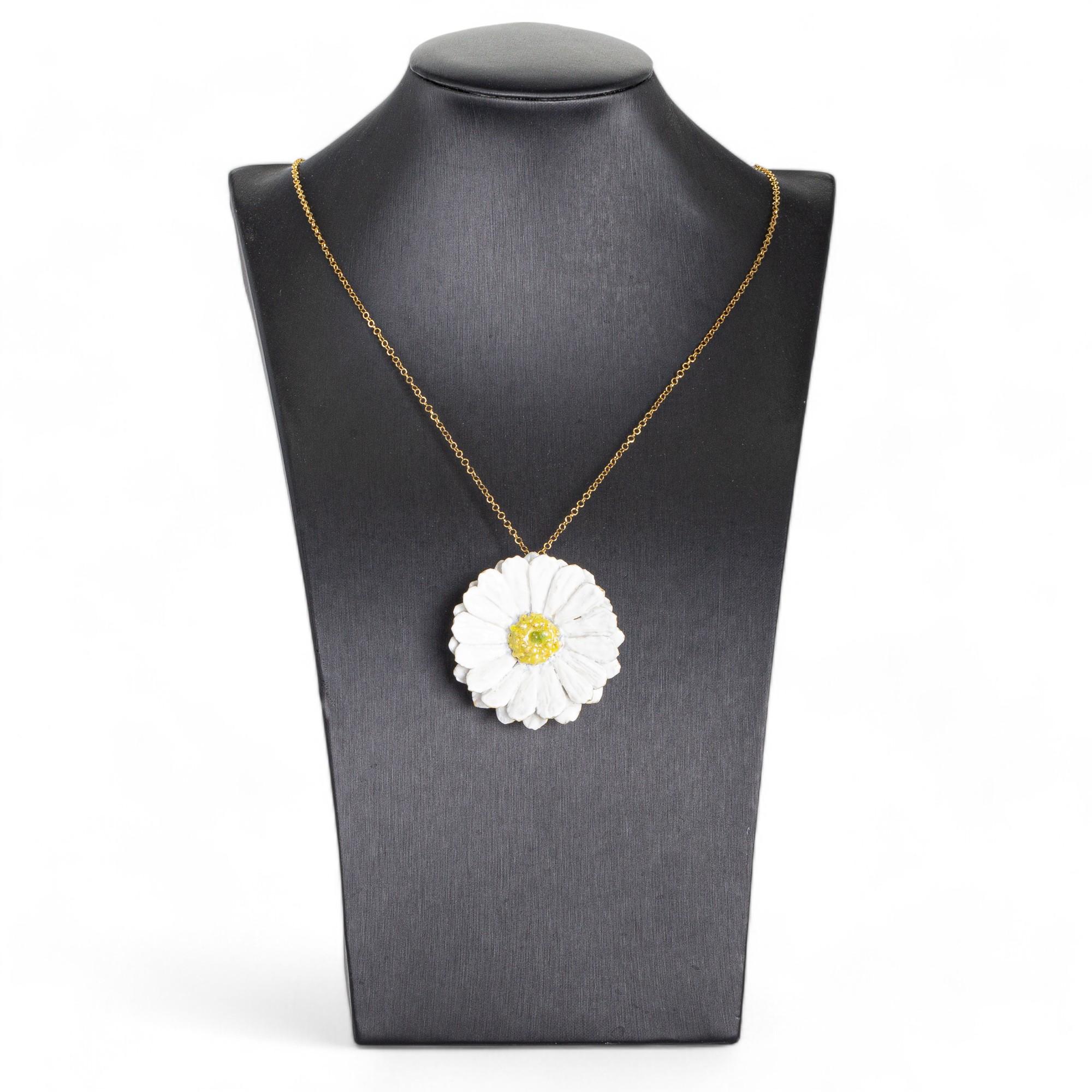 CIONDOLO E SPILLA MARGHERITA : DAISY PENDANT AND BROOCH