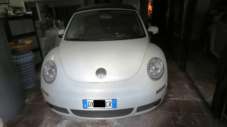 VOLKSWAGEN NEW BEETLE CABRIOLET