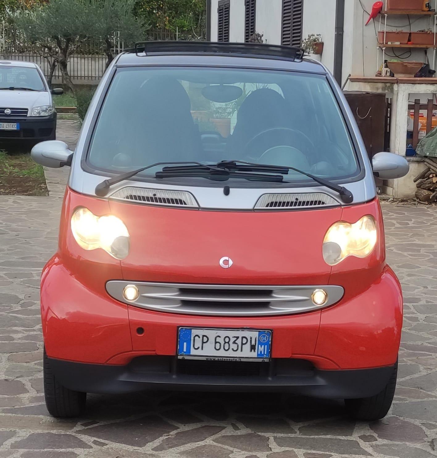 SMART FORTWO 700 2004