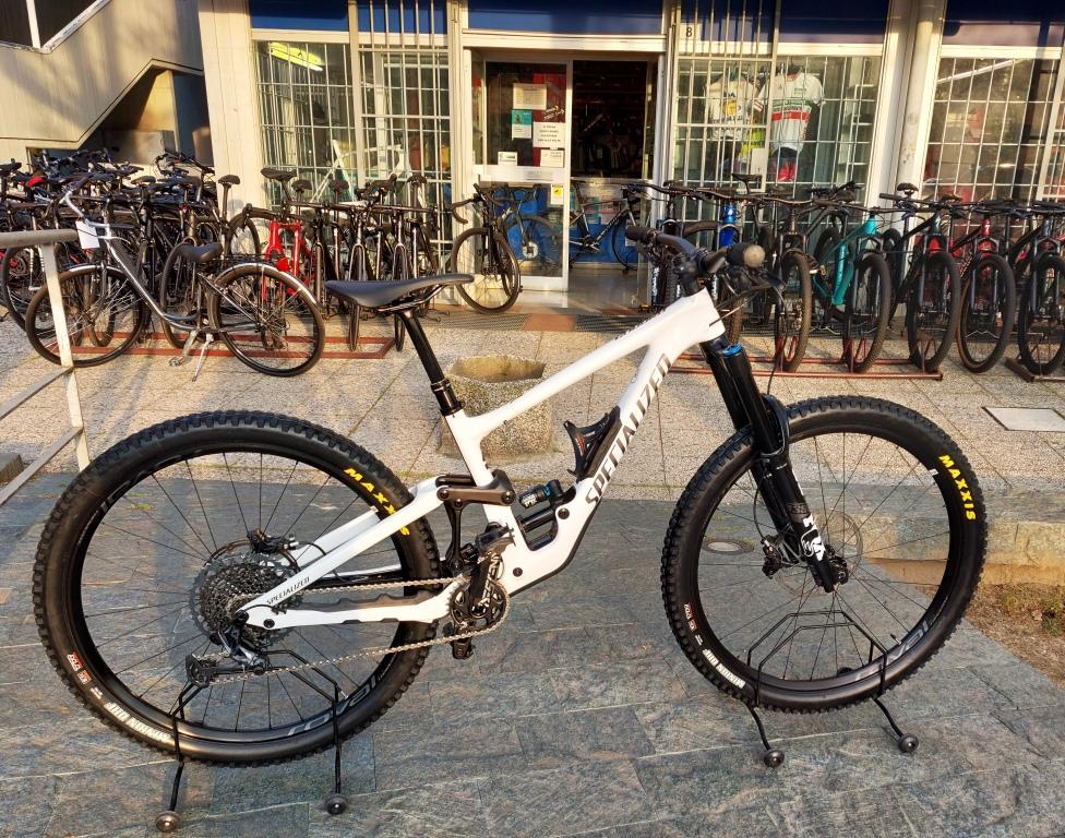 Occasione: Specialized Enduro Expert Carbon 2022 art.SPCEE2B S2 euro2900(list.7100)