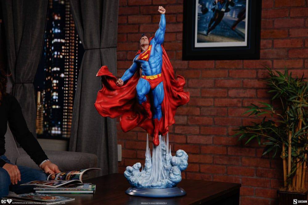 Sideshow SUPERMAN Premium Format DC COMICS Resin STATUE