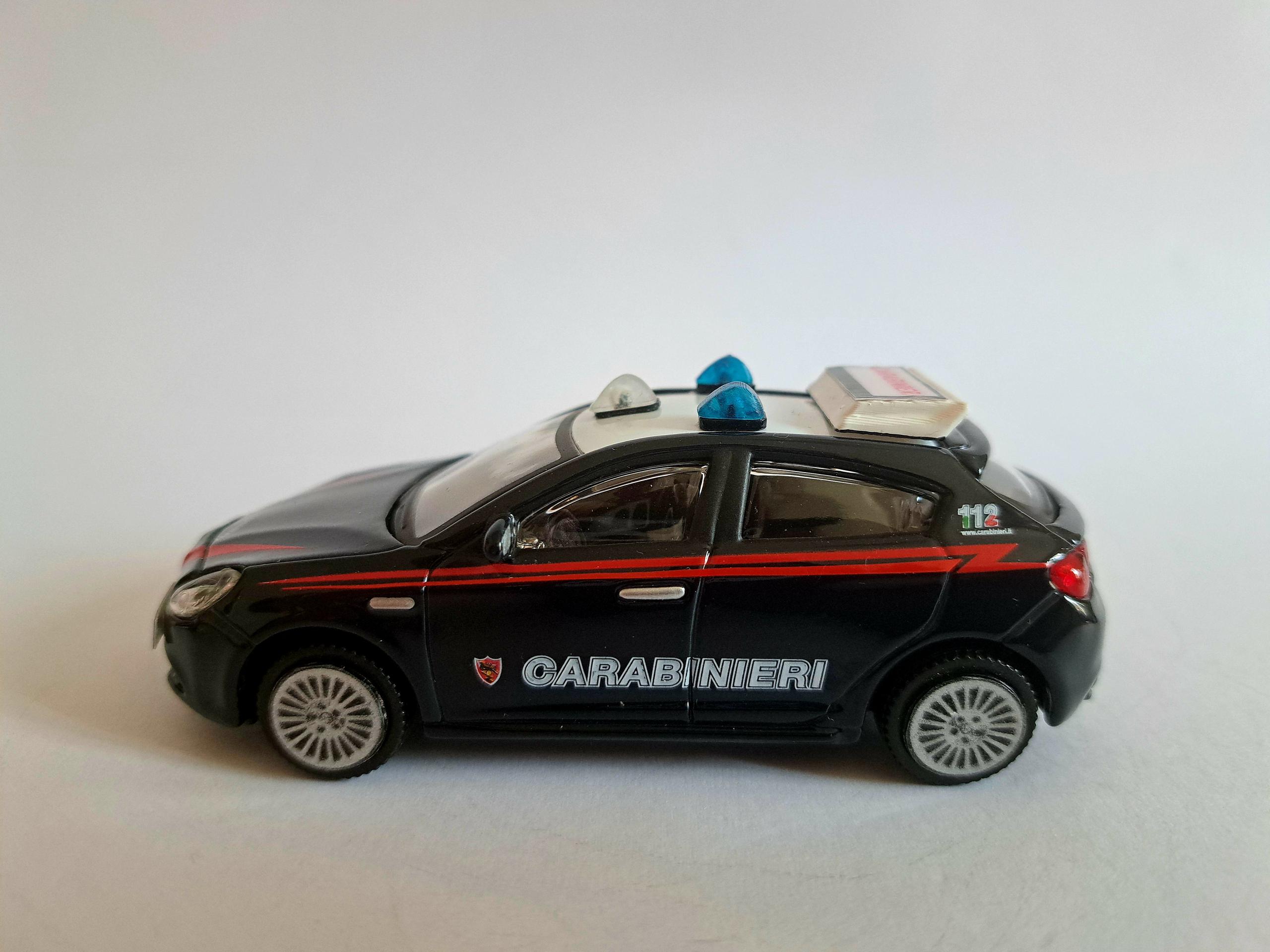 ALFA ROMEO GIULIETTA CARABINIERI NUCLEO RADIOMOBILE