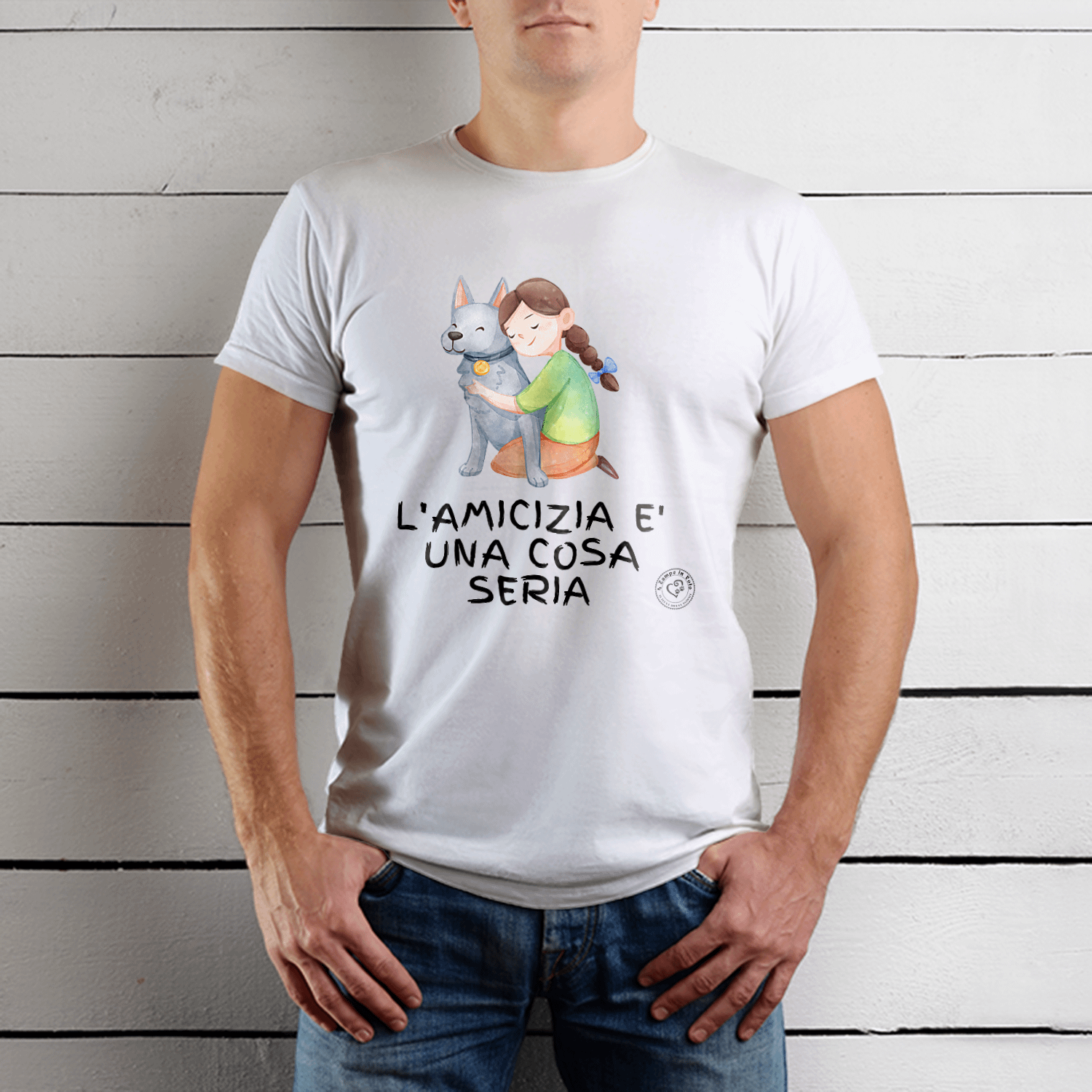 T-Shirt Solidale "L'Amicizia è una cosa seria" grafica Nera