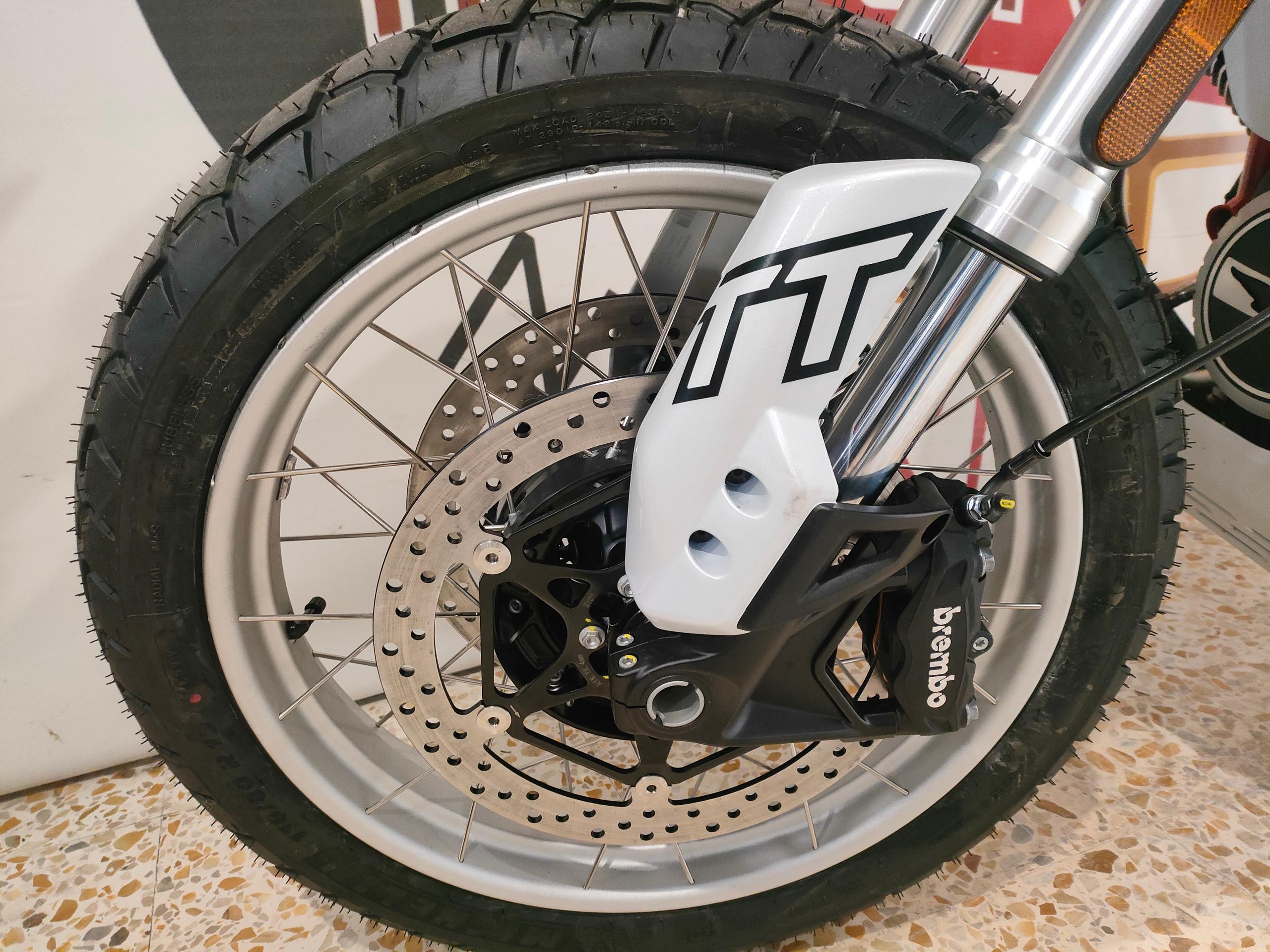 Moto Guzzi V85 TT nuova Pronta Consegna