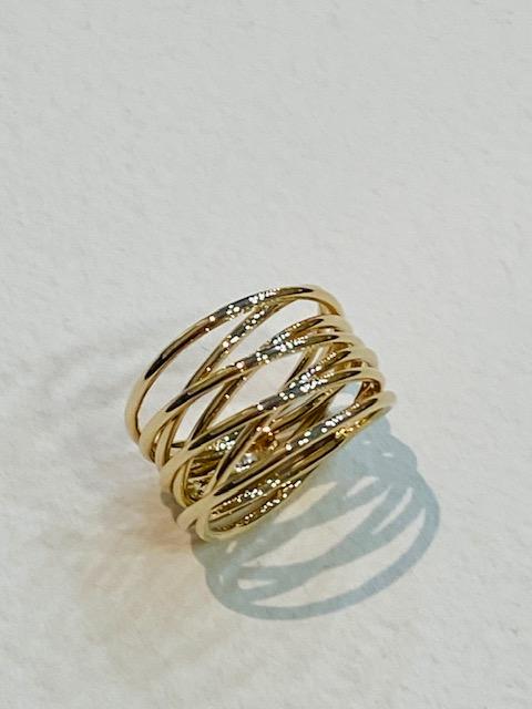 Collezione "Filo di Luce" anello in oro giallo