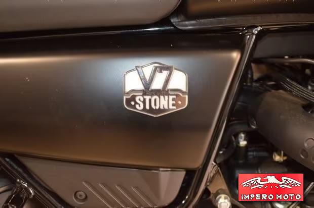 Moto Guzzi V7 Stone Nuova in pronta consegna