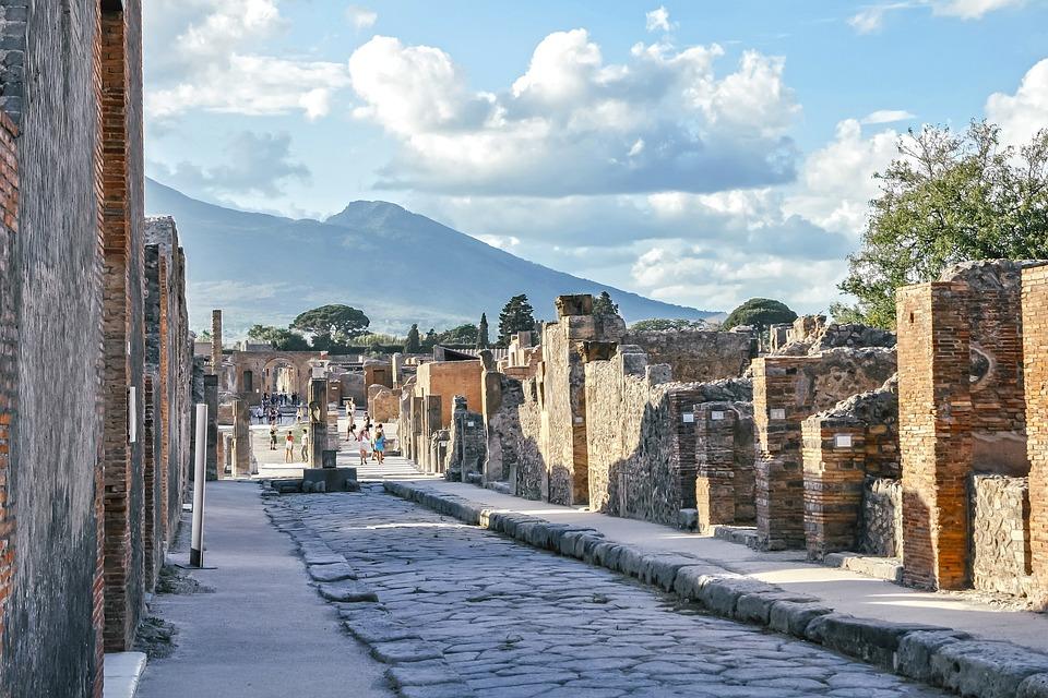 Positano Sorrento Pompeii minimun 4 person
