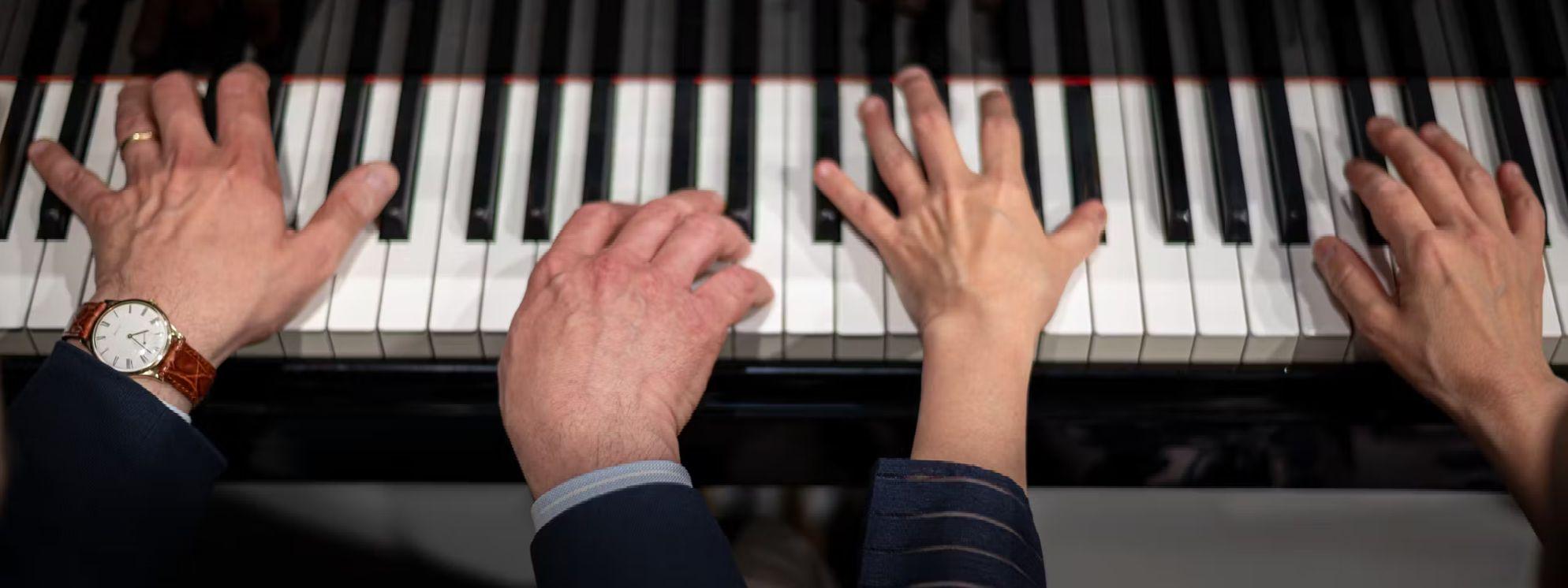 Sugiko Chinen and Luca A.M.Colombo - Four Hands at the piano