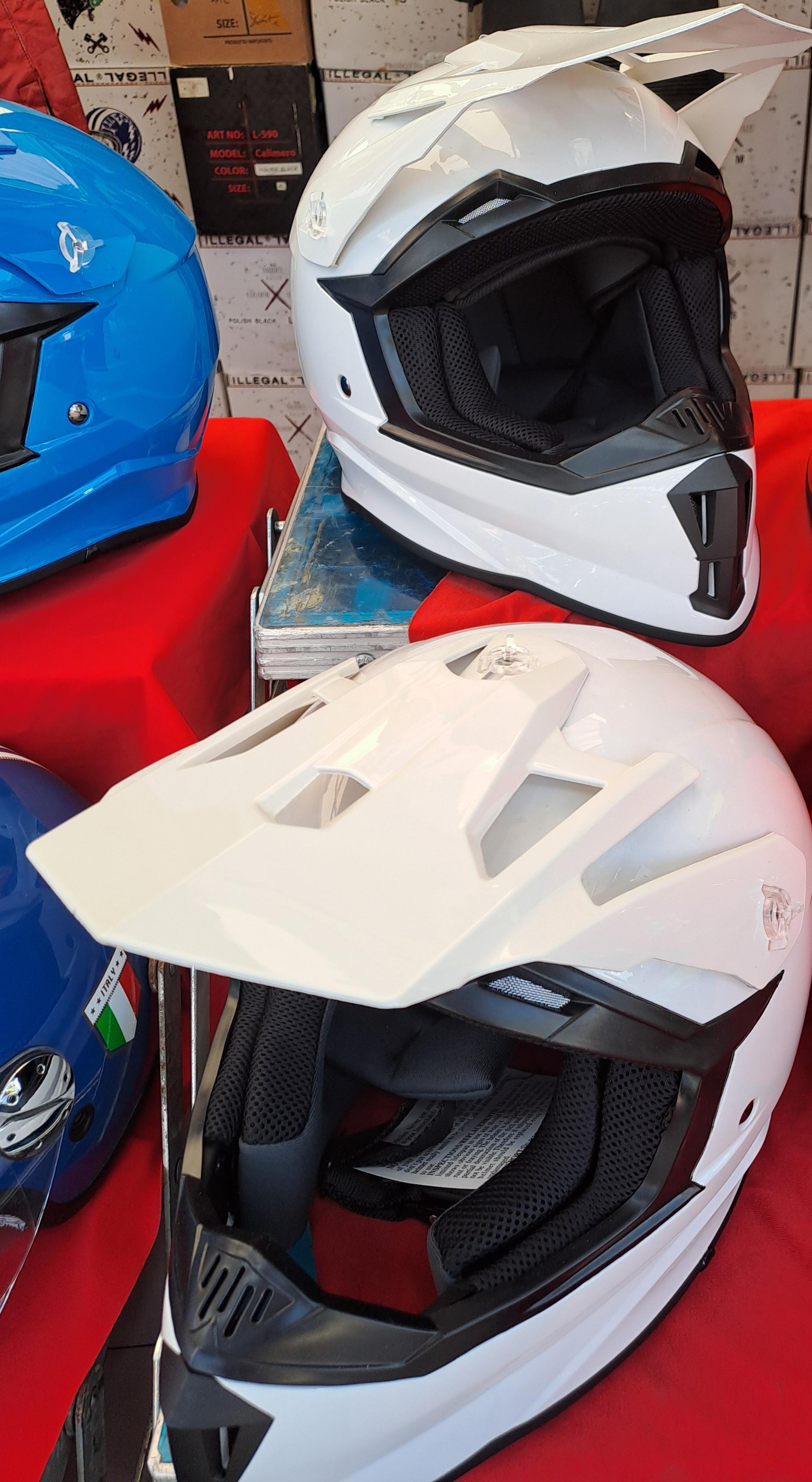 CASCO CROSS WHITE OMOLOGATO ECE 2206