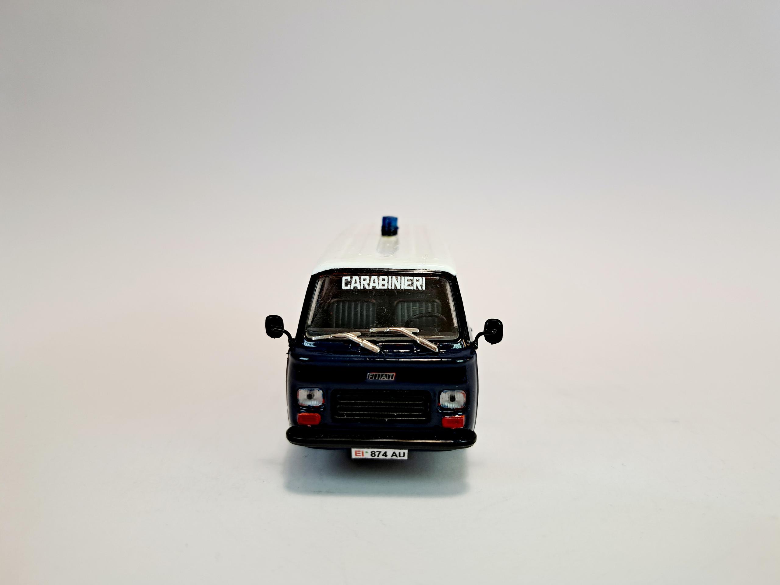 FIAT 900E FILM I DUE CARABINIERI