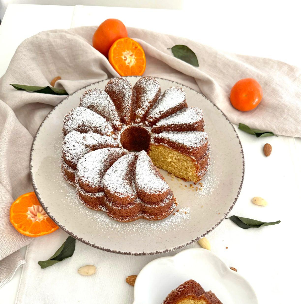 Bundt cake al mandarino e mandorle