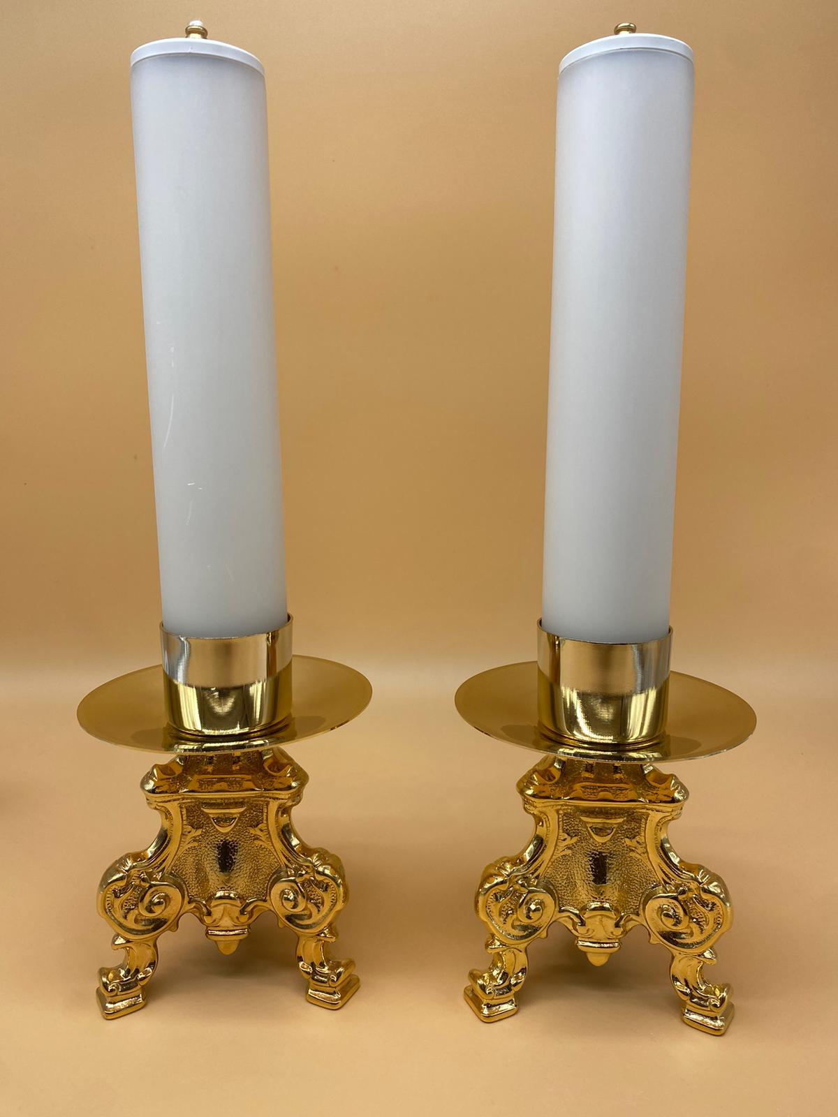 Coppia Candelieri da mensa 3 piedi ottone dorato