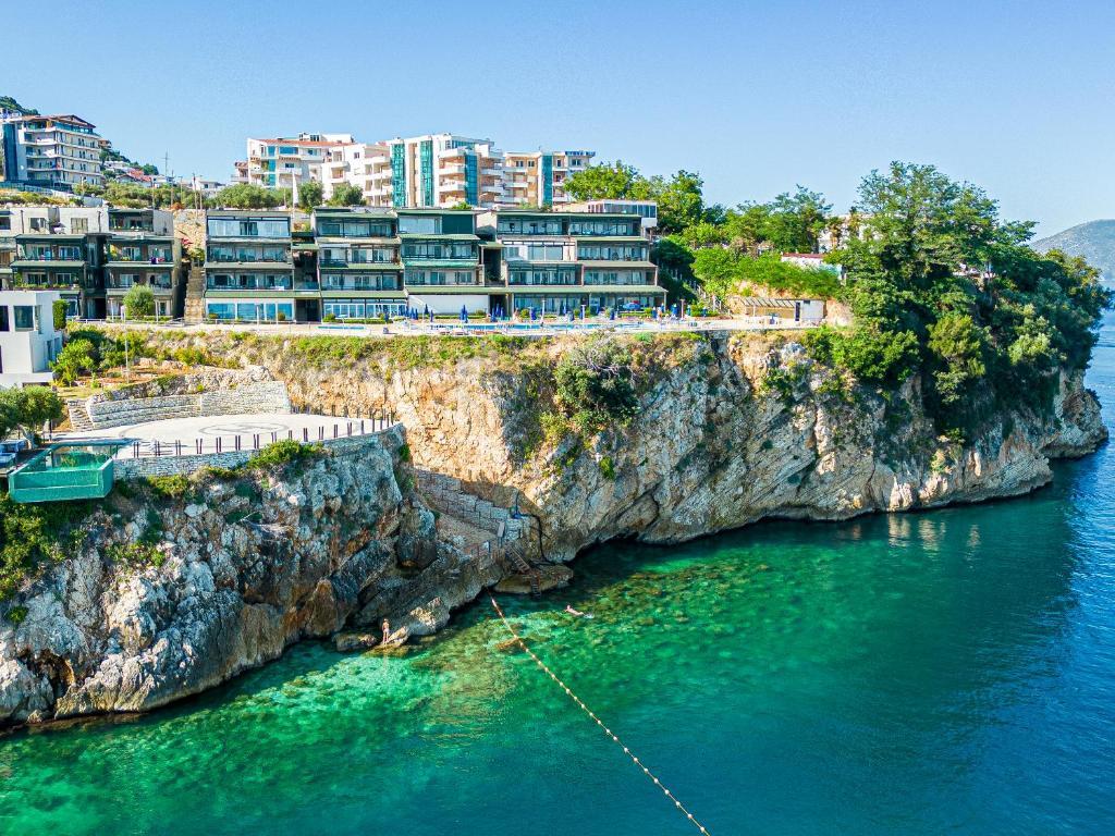 VALONA (Vlorë) - ALBANIA