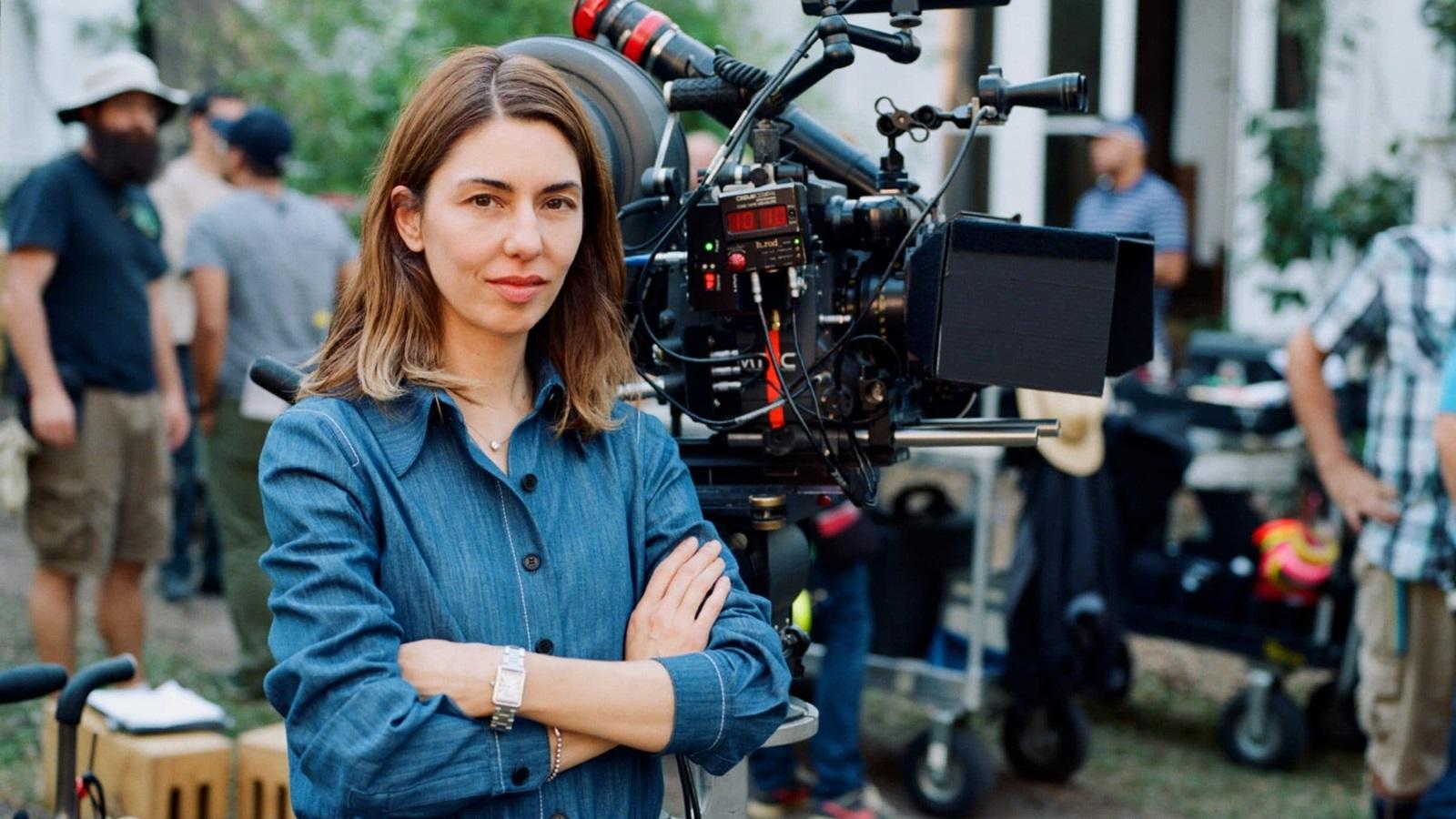 Sofia Coppola: un Viaggio nel Femminile attraverso l' Estetica Cinematografica