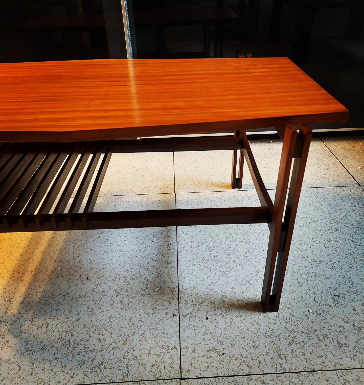 Tavolino in teak design anni 50 stile Ico Parisi