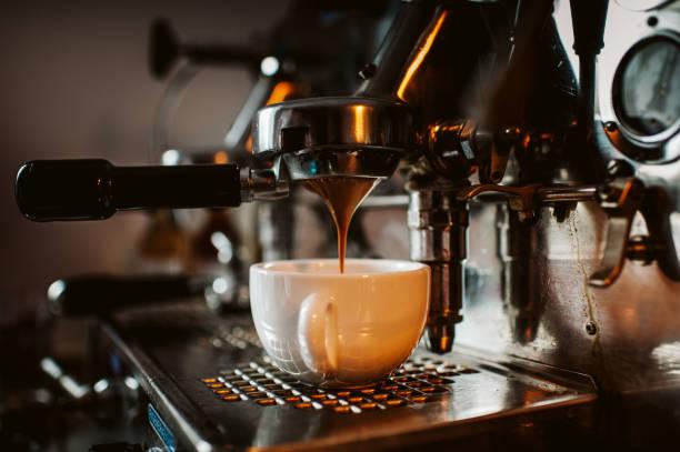 Massimizzare il Potenziale del Caffè: L'Importanza della Gestione del Punto Vendita nei Bar Caffetteria
