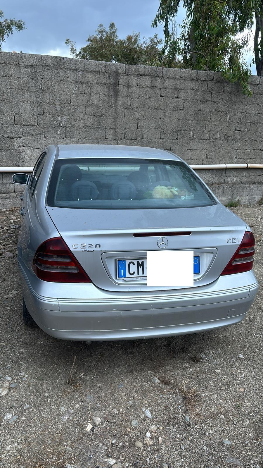 MERCEDES CLASSE C220