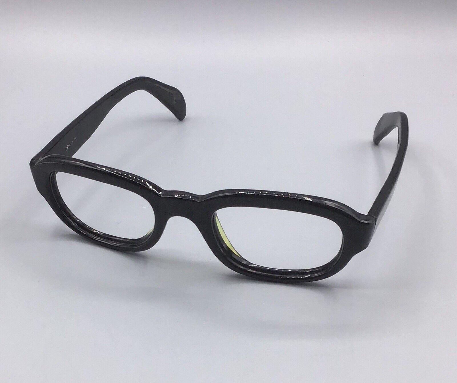 ViennaLine eyewear occhiale vintage brillen lunettes 140-5 1/2 60s frame