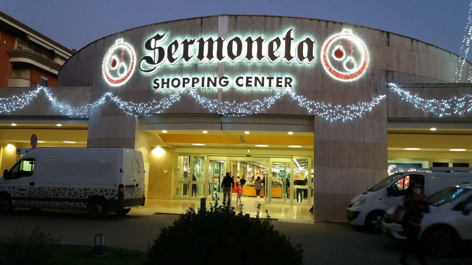Conversione da Neon a Led Latina, C.C. Sermoneta Shopping Center