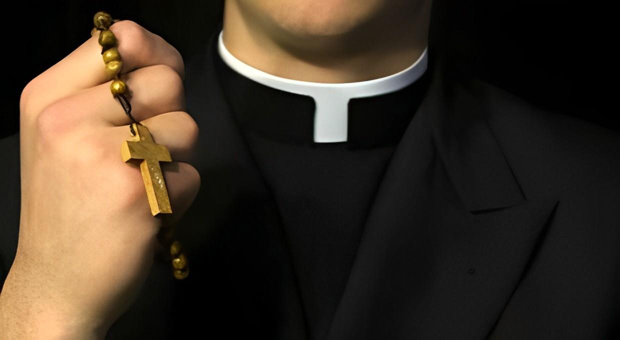 GERMANIA: Sesso, Più di 250 sacerdoti potrebbero essere autori