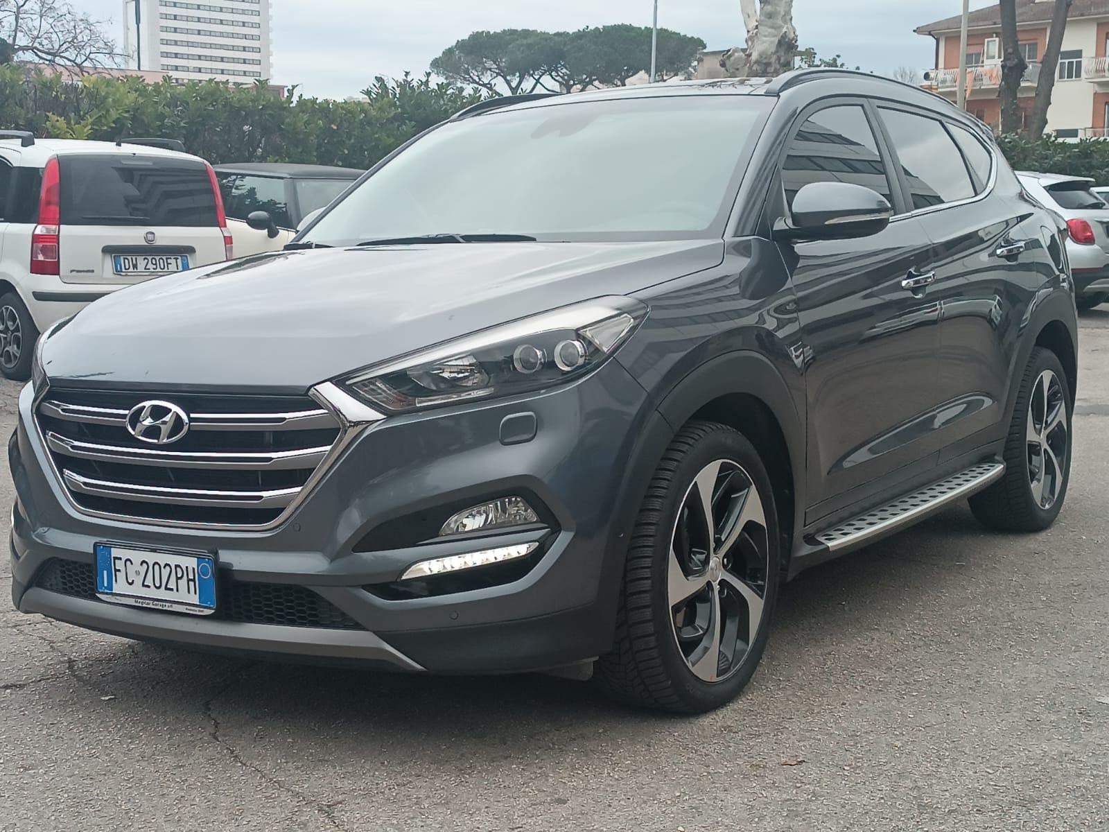 Hyundai Tucson 2.0 Xpossible 2016 Automatica Garanzia Finanziamento