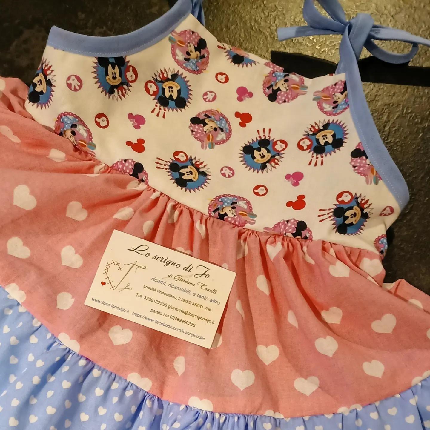 vestito con balze taglia 4 anni