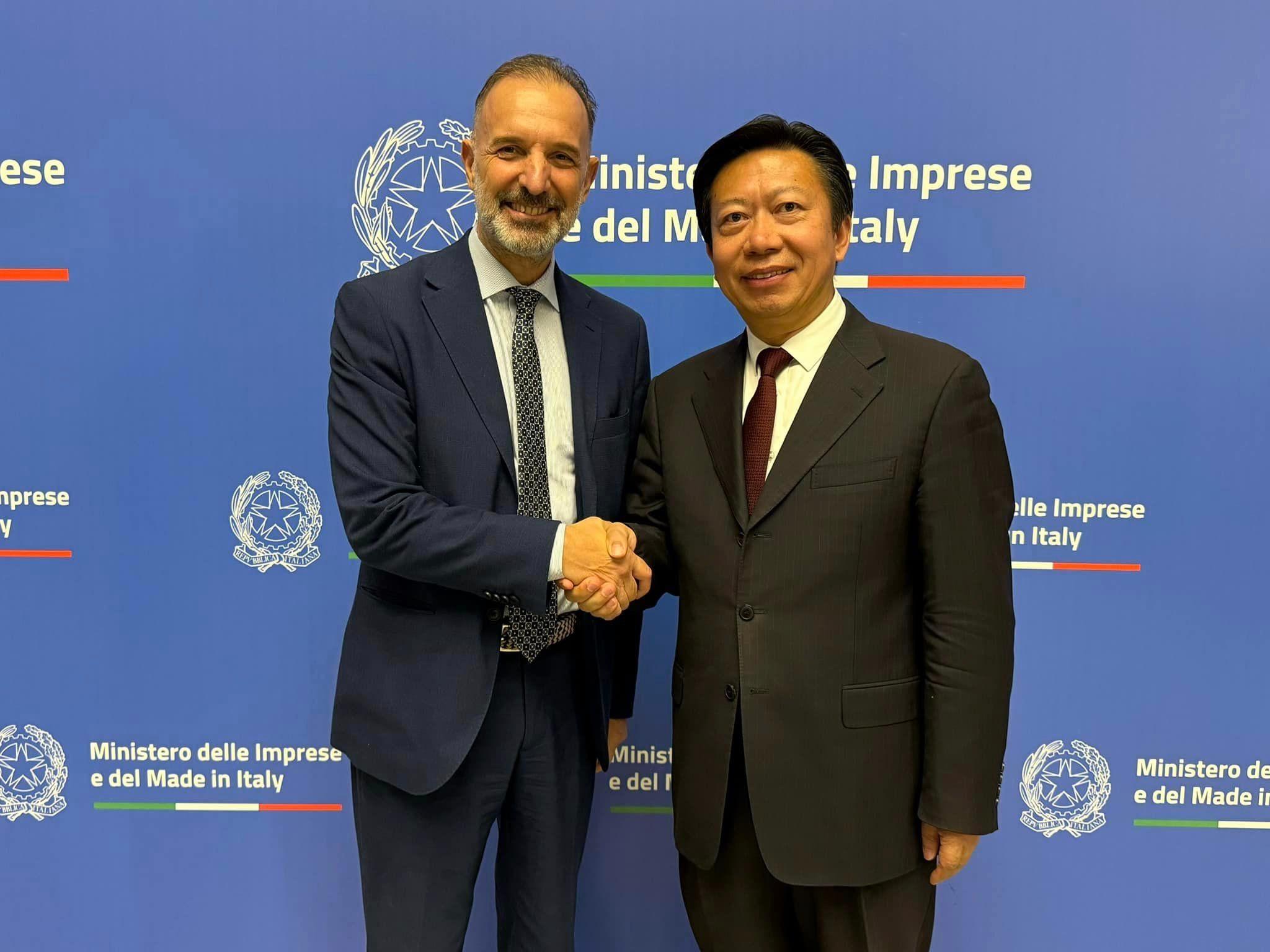 ITALIA-CINA: BITONCI INCONTRA VICEMINISTRO PER MERCATO CINESE, MENG YANG, RELAZIONI BILATERALI SOLIDE E LEALI