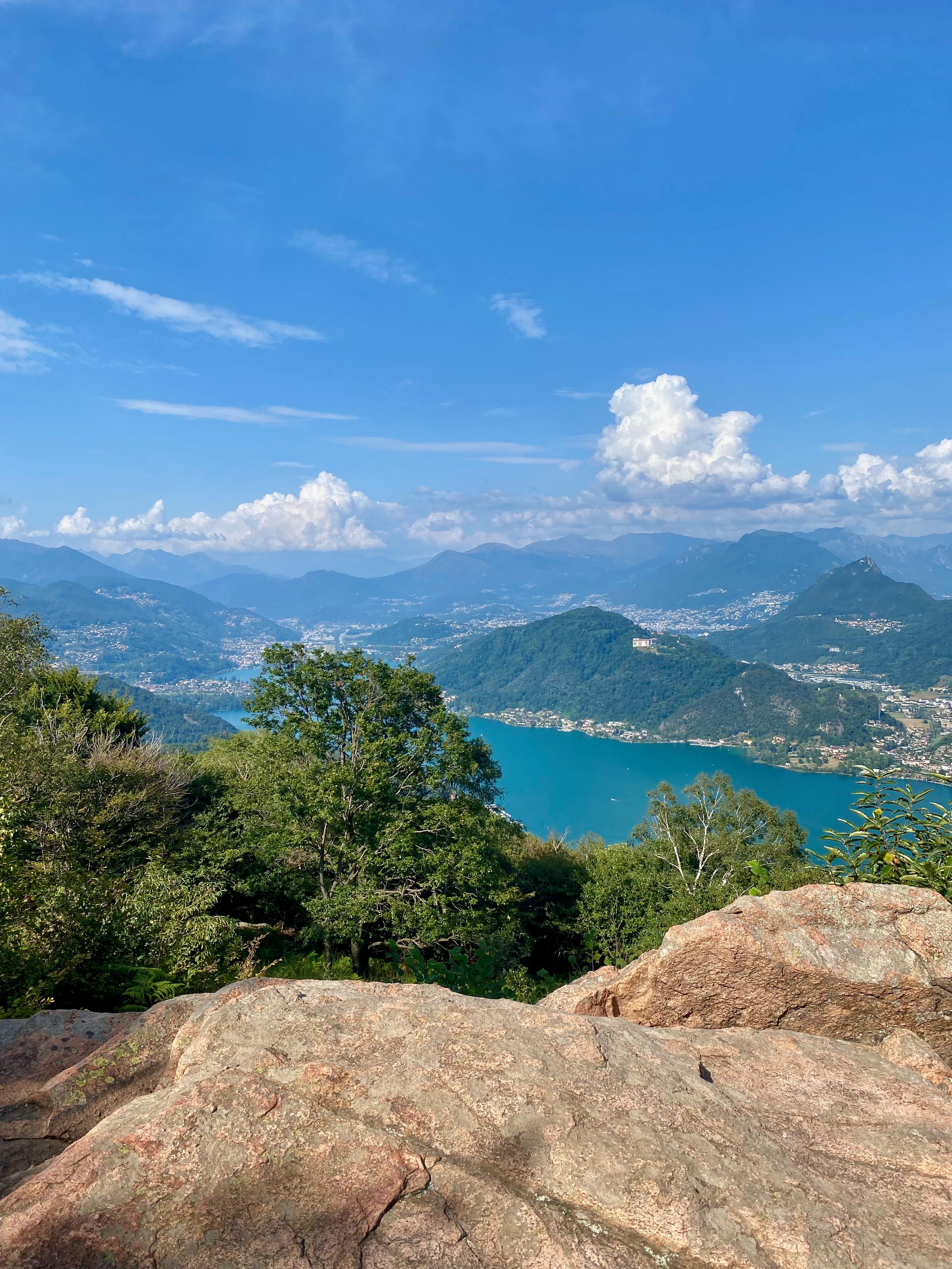 DALLA FRONTIERA NORD AL SENTIERO DELLA PACE. Sulle tracce della storia tra boschim, natura e parole d'autore.