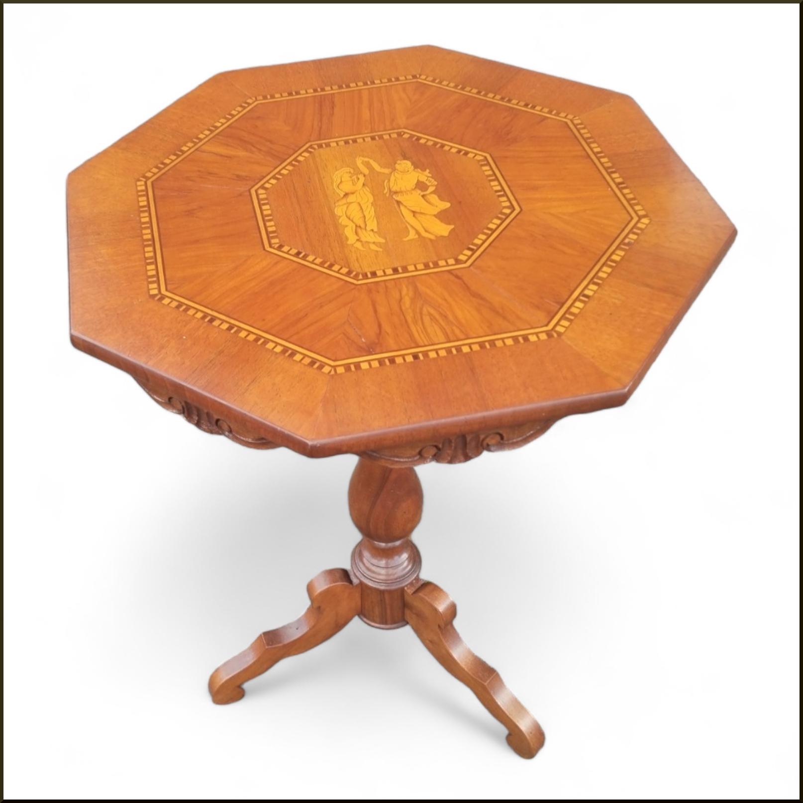 n° prodotto: 1896  Raffinato tavolino intarsiato con piano ottagonale e gamba tornita tipologia: pro
