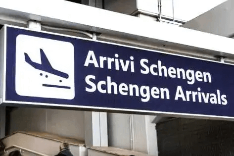 UE, l’Area Schengen si estende