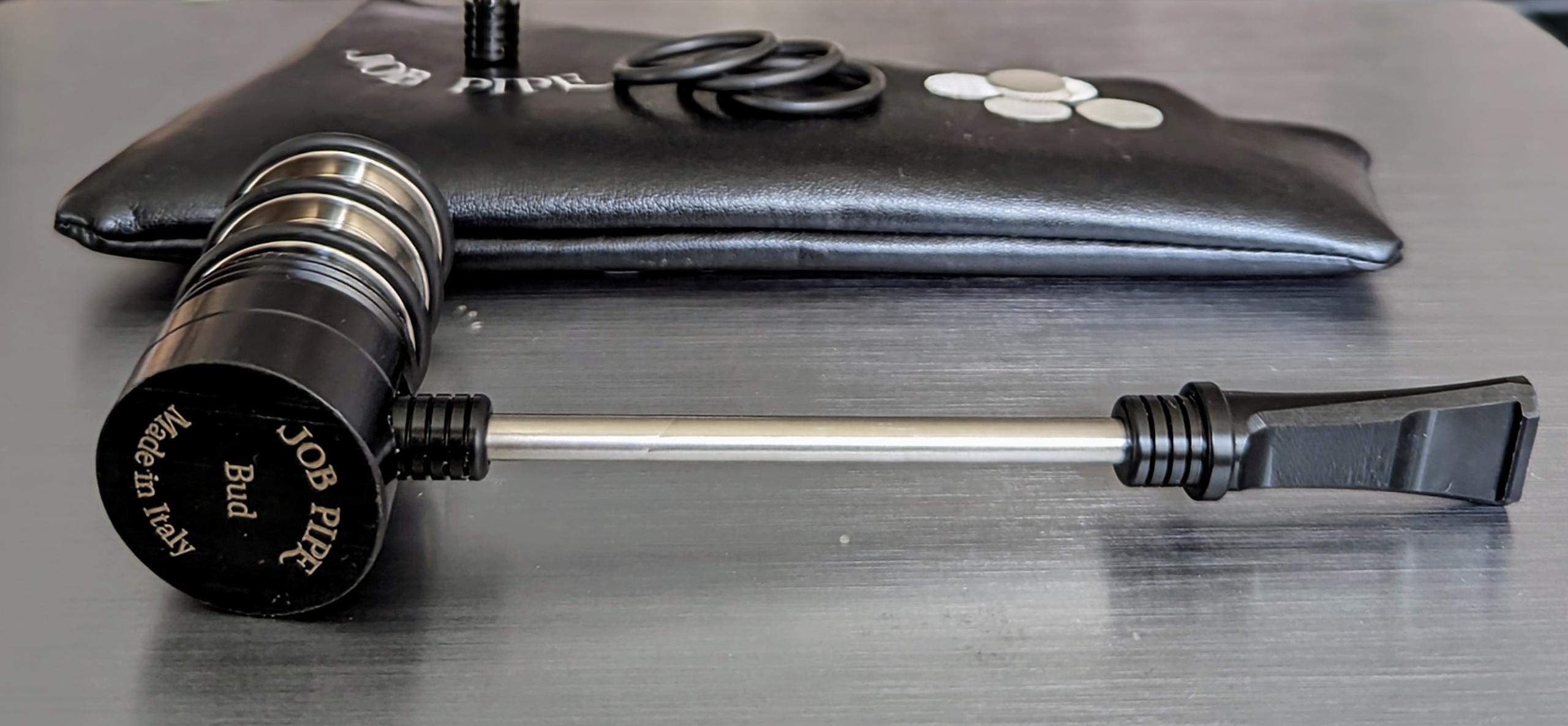 Job Pipe Bud Of Titan Black Delrin cannello dritto Gruppo 2 (Reverse Calabash in Titanio)