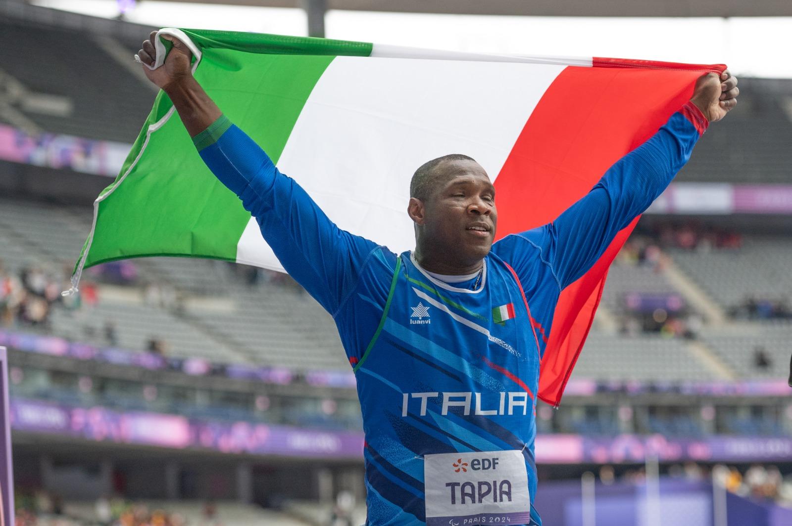 Atletica paralimpica, Parigi 2024: Oney Tapia campione paralimpico nel lancio del disco