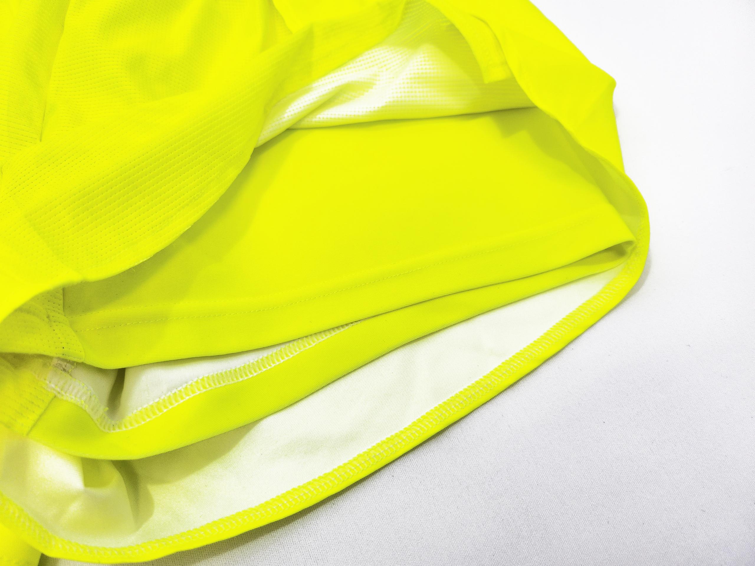 Short Woman ACTIVE - YELLOW FLUO