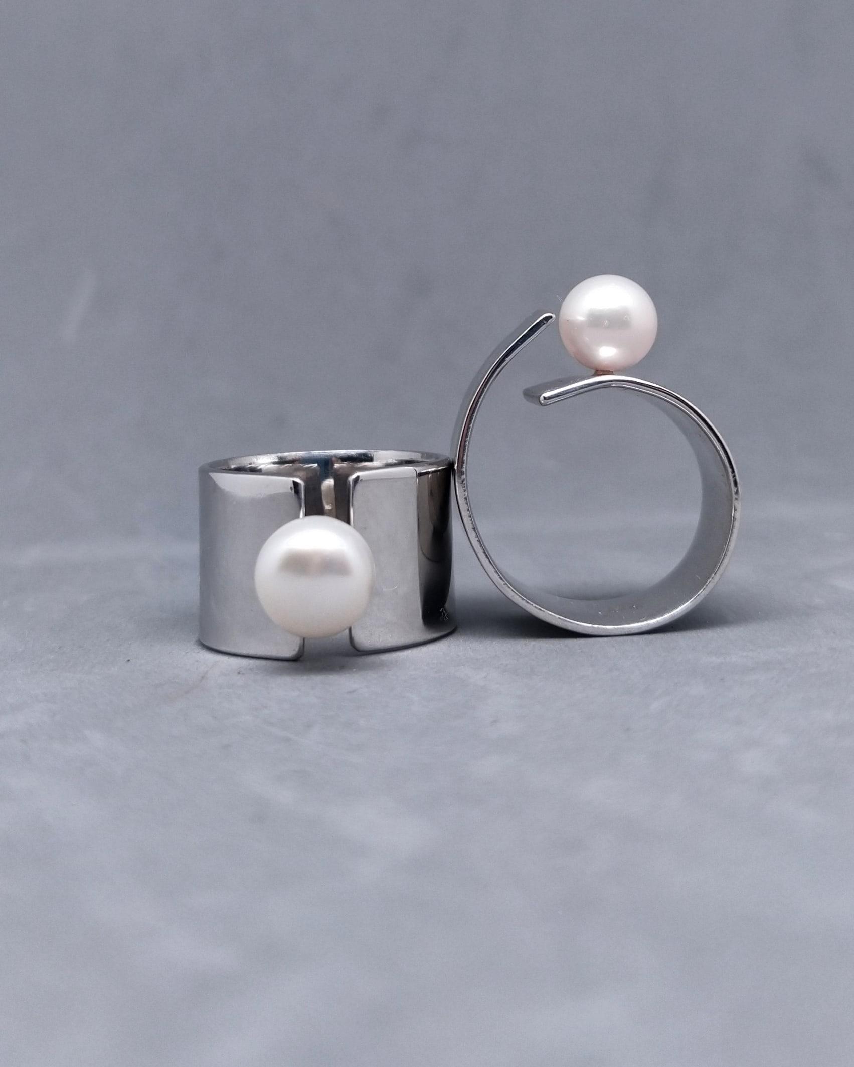 silver and pearls rings
