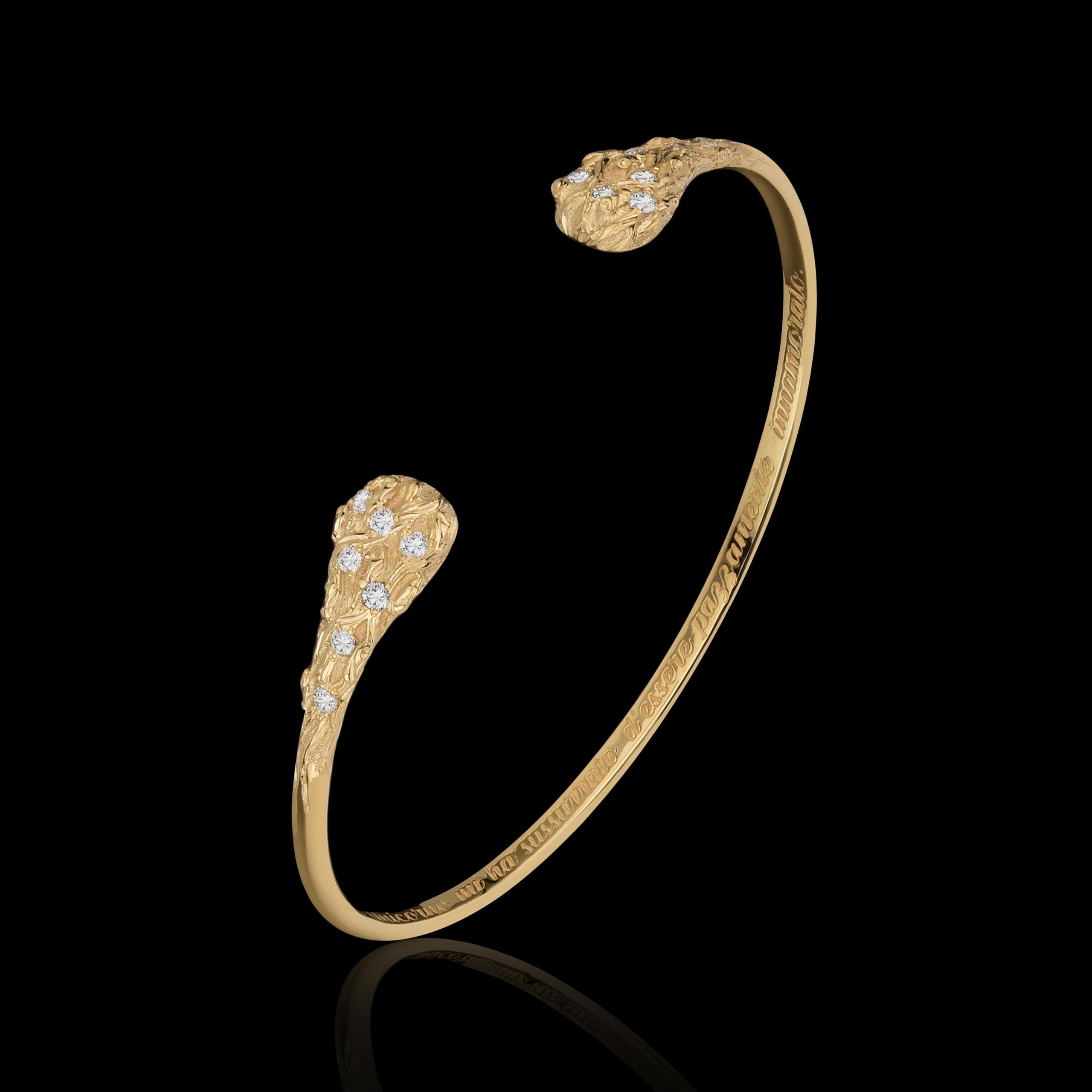 18kt yellow gold with natural white diamonds