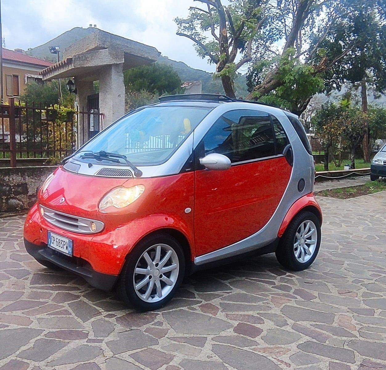 SMART FORTWO 700 2004