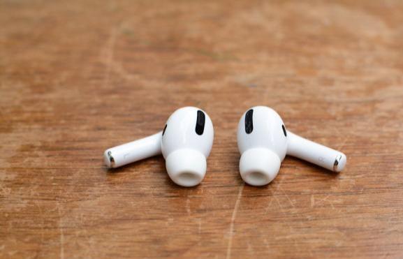 Apple AirPods Pro 2 Gen