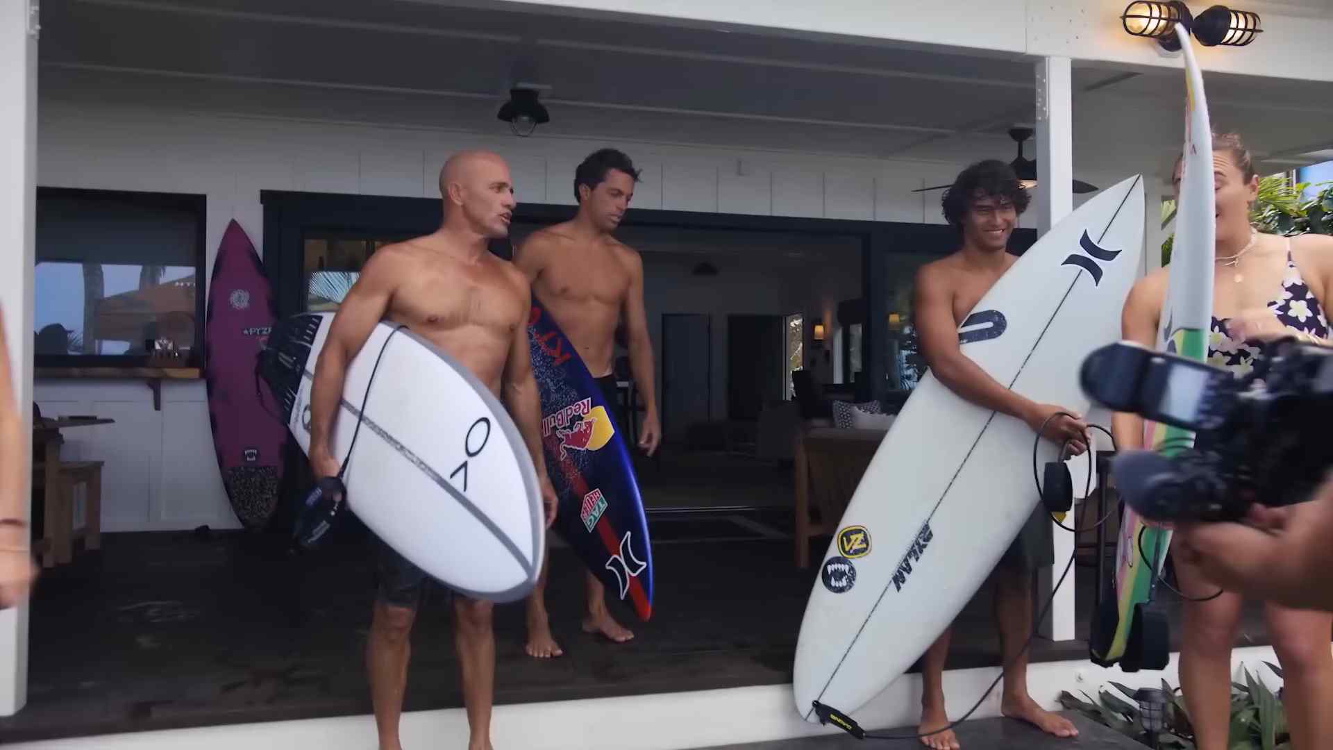 Watch: Kai Lenny and Kelly Slater Duel at Perfect Pipeline
