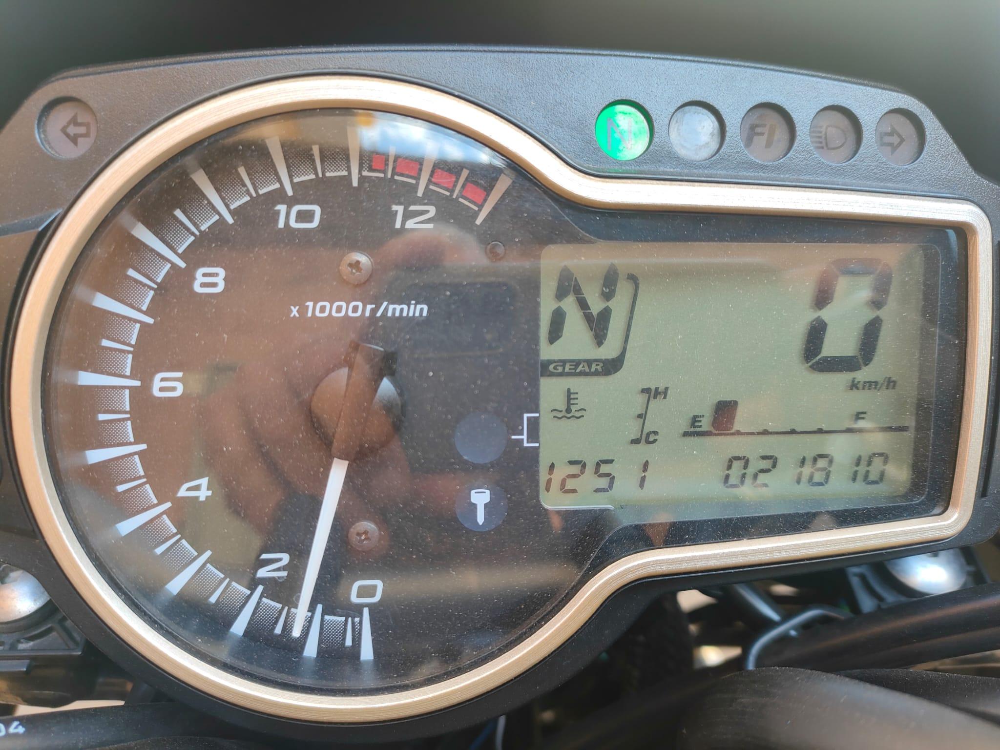 Suzuki GSR 750 2016 Km21810